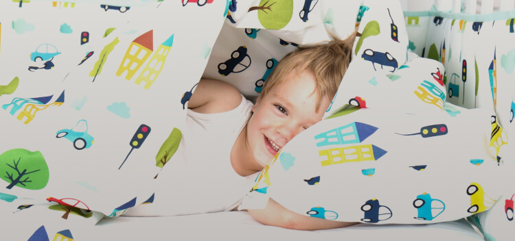 Які мийні засоби краще використовувати для прання дитячих комплектів постільної білизни?