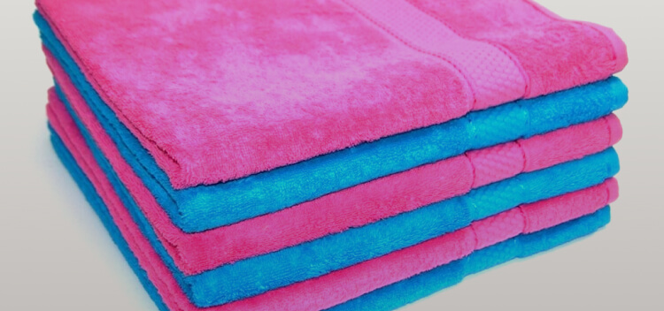 Які рушники краще обрати для кухні: льон, махра чи мікрофібра